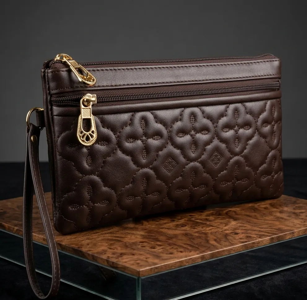 “Chocolat Quadrille” Pouchette